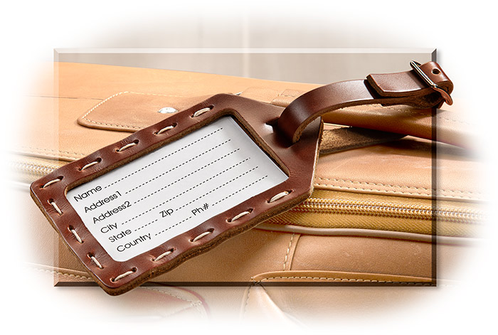 LEATHER LUGGAGE TAG - SADDLE BROWN LEATHER - CONTRAST HAND SEWN STITCHING - TOP-GRAIN COWHIDE - BUCK